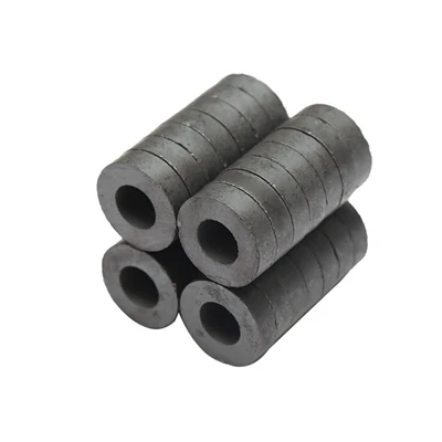 Diskový feritový magnet