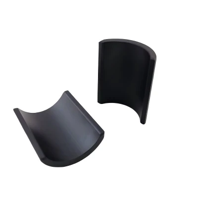 Feritový oblúkový magnet Y30